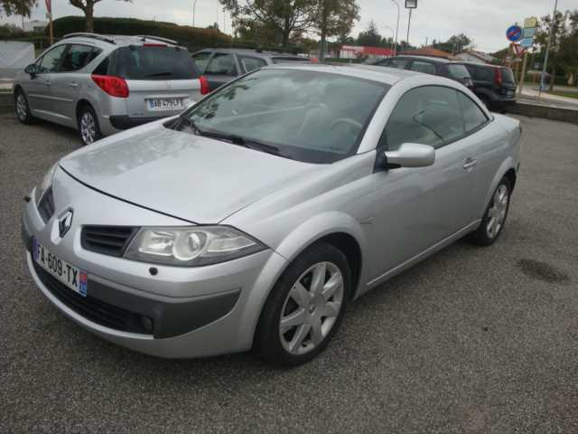 Trouver un véhicule occasion Renault Mégane II CC 1.9 dCi 130 Confort Authentique à Toulouse